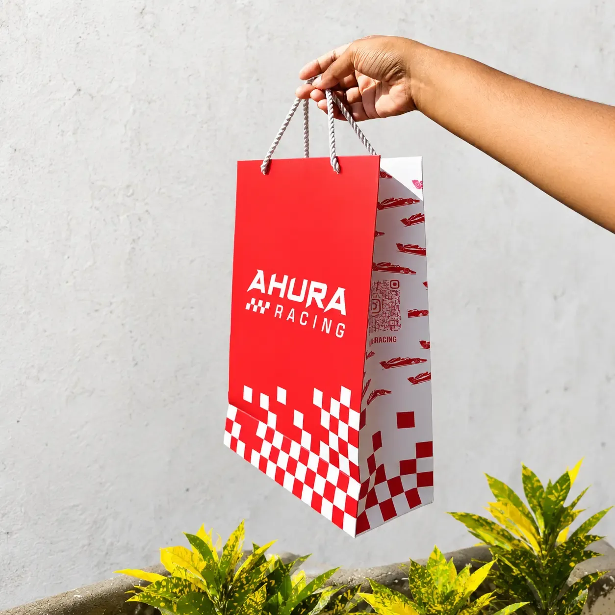 Ahura Racing packaging photo 2