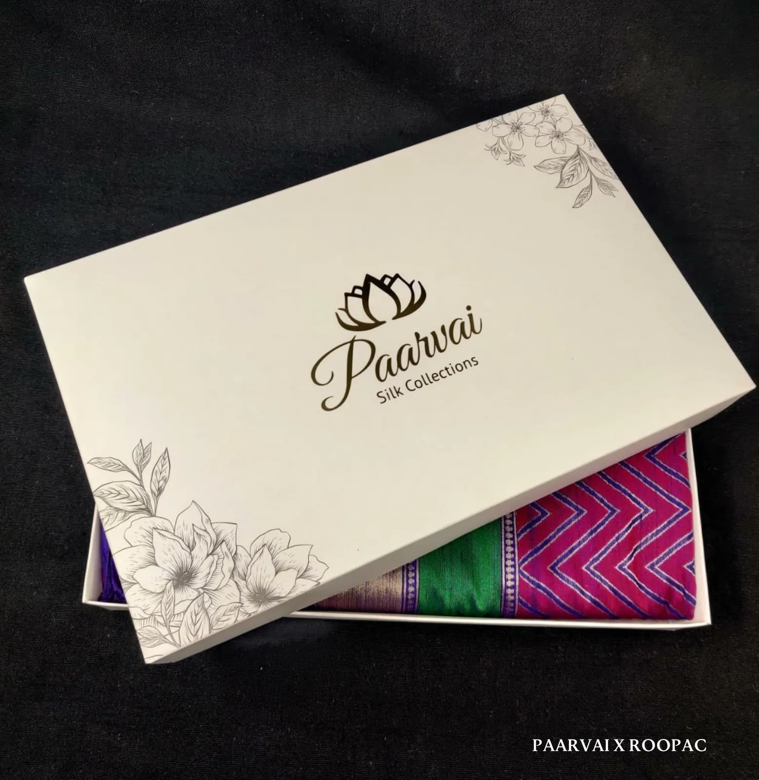 Paarvai Silk Collections packaging photo 2